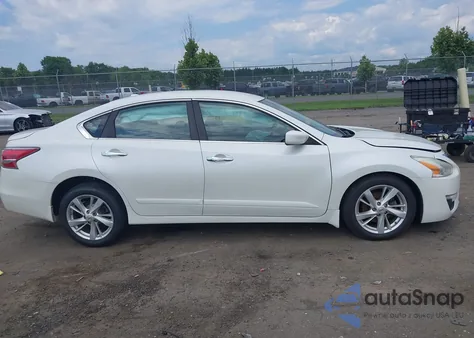 2015 Nissan Altima 2.5 Sv z USA, uszkodzony, nr VIN 1N4AL3AP1FC166730
